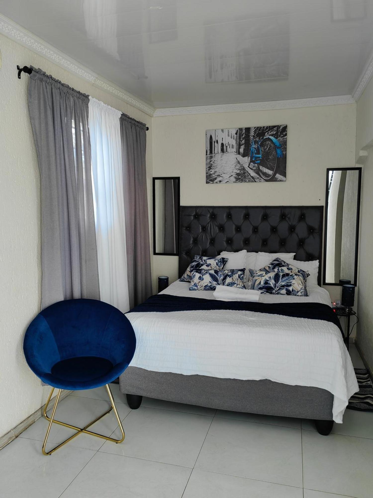 Back Of The Moon Guesthouse Kuruman Ngoại thất bức ảnh