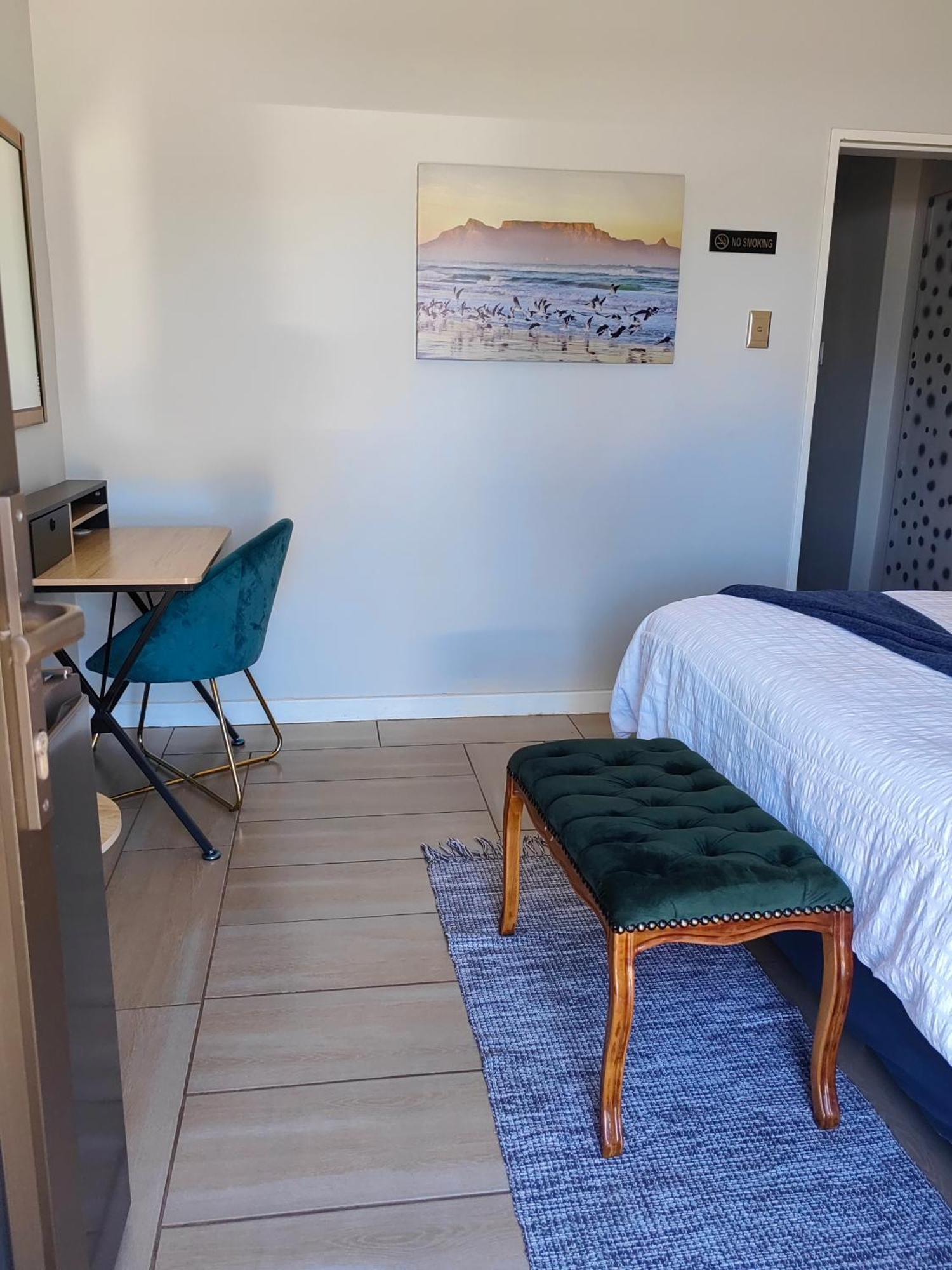Back Of The Moon Guesthouse Kuruman Ngoại thất bức ảnh