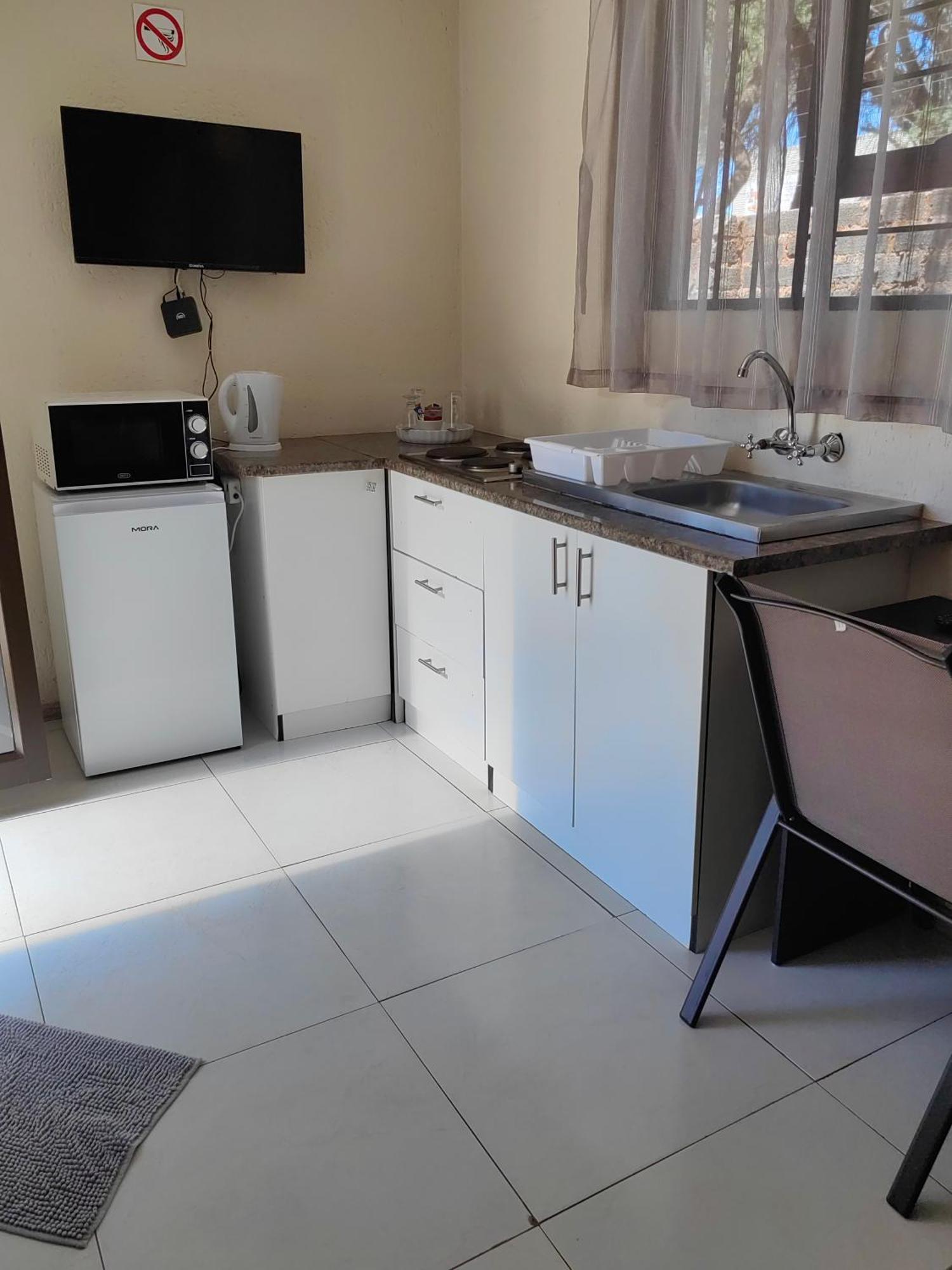 Back Of The Moon Guesthouse Kuruman Ngoại thất bức ảnh